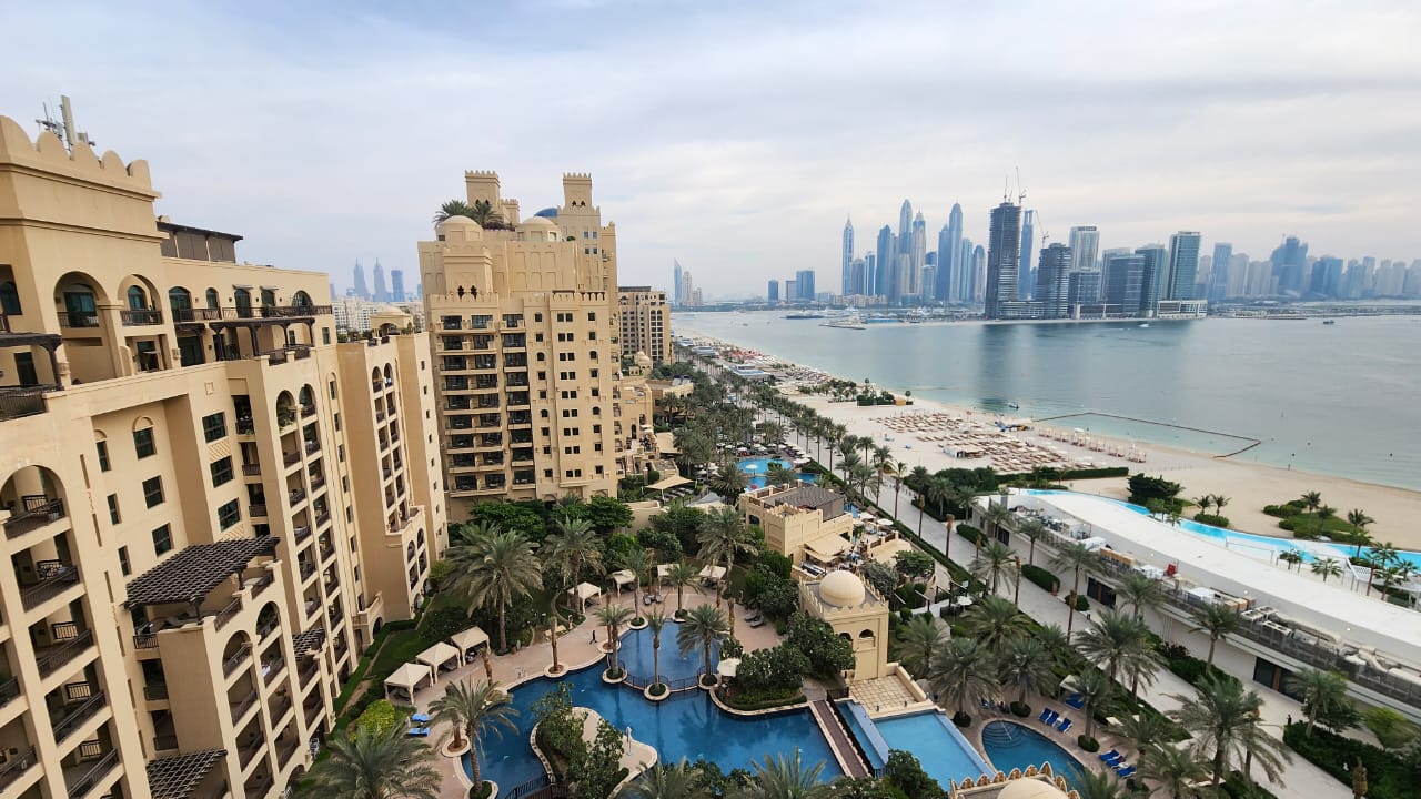 Fairmont Palm Residence
